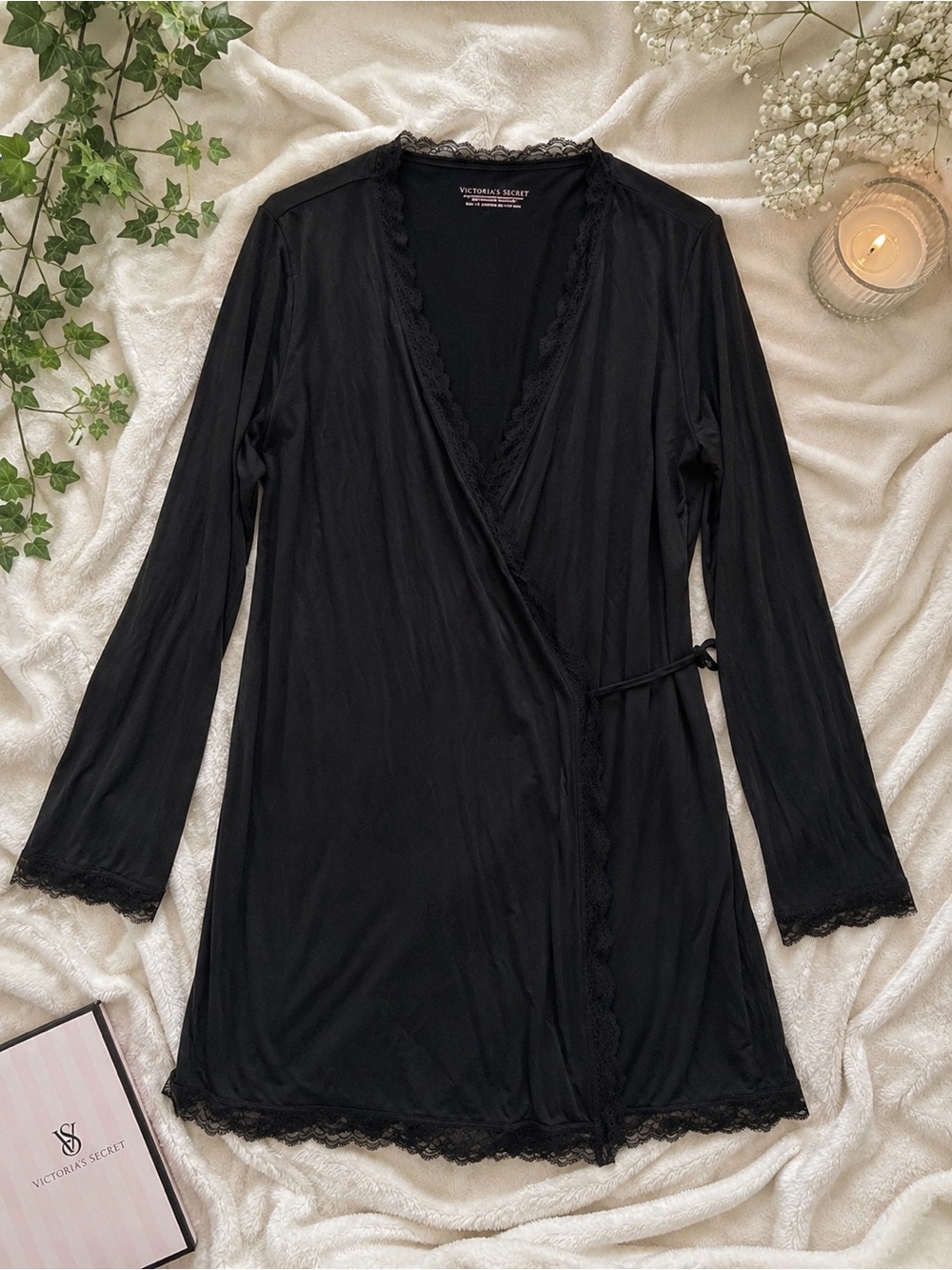 Victoria's Secret Black Lace-Trim Wrap Robe